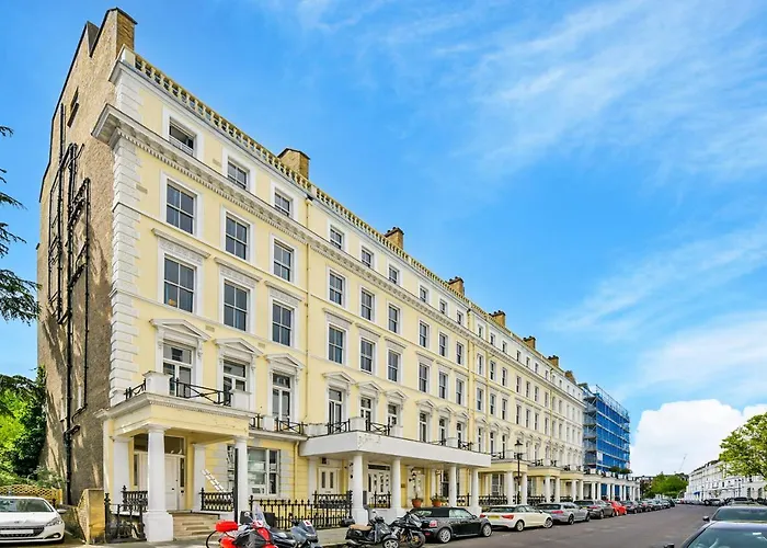 Lee Abbey London Hostel